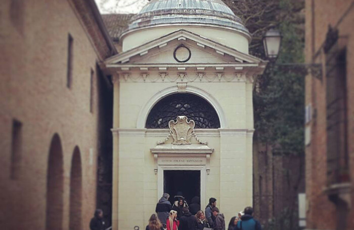 Tomba Di Dante