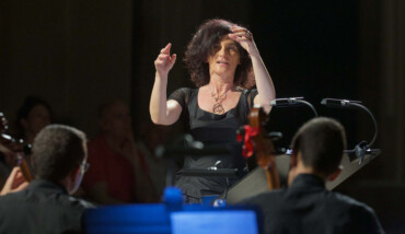 RAVENNA 11/06/2015. LULLY, UN FIORENTINO A VERSAILLES Giovanni Battista Lulli Te Deum E Dies Irae Per Soli, Doppio Coro E Orchestra Orchestra Barocca ÒLa Magnifica ComunitÓ Melodi Cantores Direttore Elena Sartori