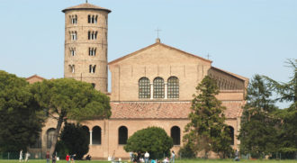 Basilica Di Sant Apollinare In Classe Esterno