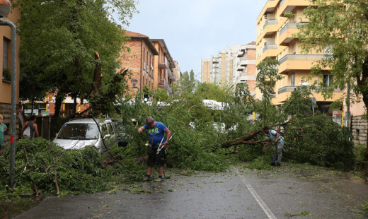 RAVENNA 28/06/17. NUBIFRAGIO, DANNI CAUSATI DA VENTO E PIOGGIA