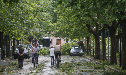 RAVENNA 28/06/17. NUBIFRAGIO, DANNI CAUSATI DA VENTO E PIOGGIA