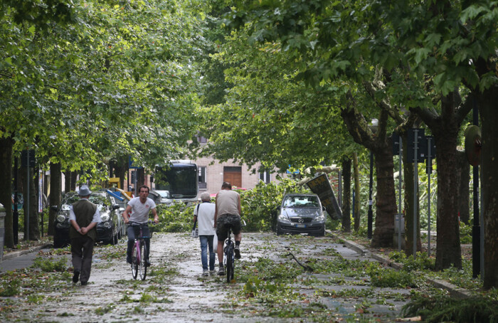 RAVENNA 28/06/17. NUBIFRAGIO, DANNI CAUSATI DA VENTO E PIOGGIA