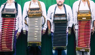 Accordion SAMURAI 4 Affiche