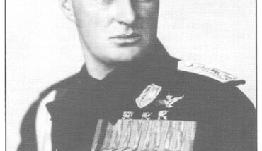 Ettore Muti Divisa
