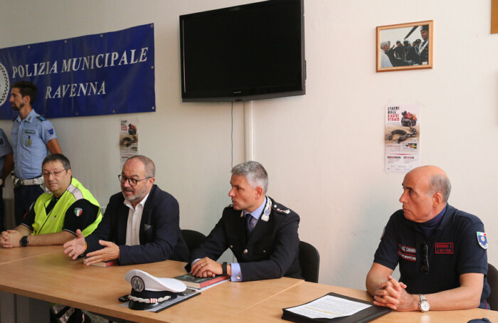 RAVENNA 27/07/17. CONFERENZA STAMPA POLIZIA MUNICIPALE RUOLO DELLE ASSOCIAZIONI DI VOLONTARIATO CIVILE. GIACOMINI