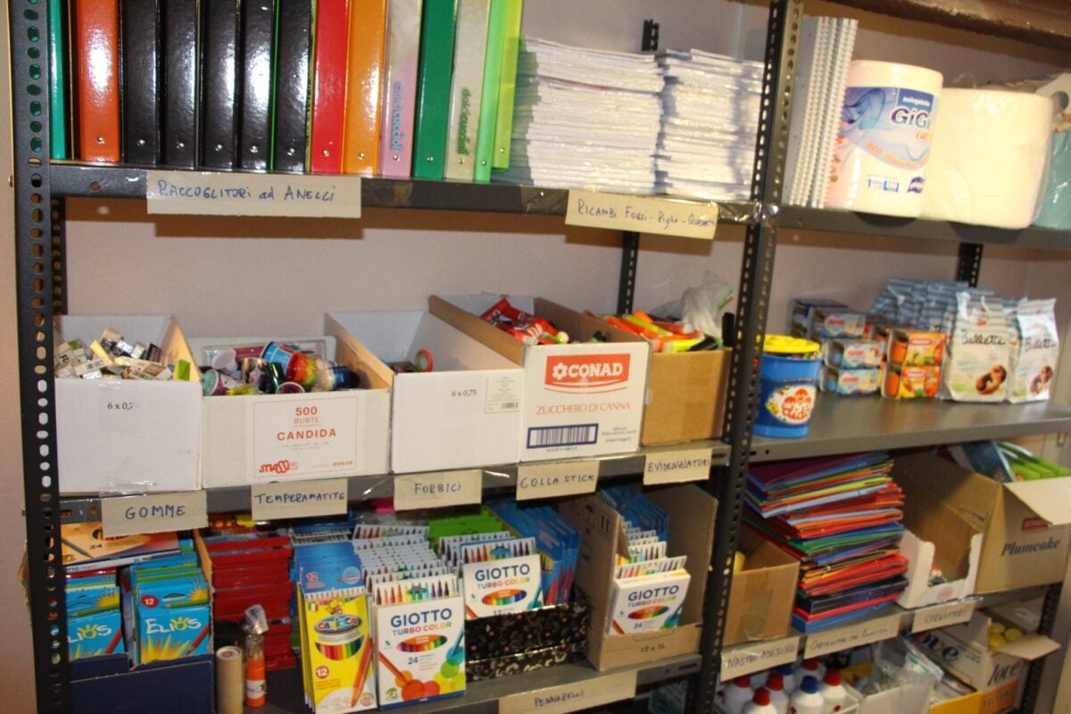 Il materiale scolastico raccolto 