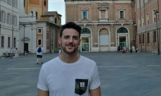 Orduna In Piazza Del Popolo Vetrina