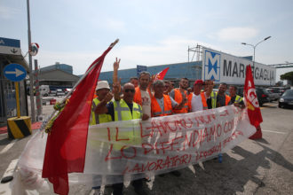 RAVENNA 27/08/17. GLI OPERAI DELLA LOGISTICA FERRARI BLOCCANO L’ INGRESSO ALLA MARCEGAGLIA