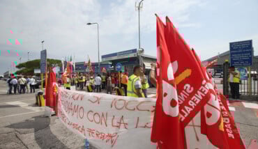 RAVENNA 27/08/17. GLI OPERAI DELLA LOGISTICA FERRARI BLOCCANO LÕ INGRESSO ALLA MARCEGAGLIA