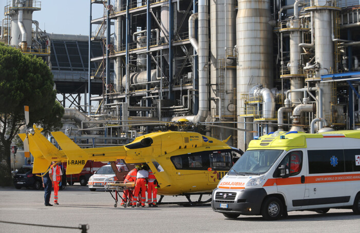 RAVENNA 02/08/17. INFORTUNIO SUL LAVORO, OPERAIO CADUTO IN UNA VASCA DI SODA CAUSTICA