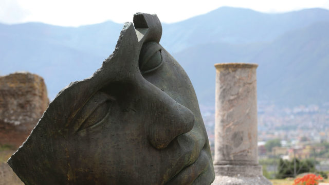 Sergio Mattarella Inaugura Mostra Mitoraj A Pompei