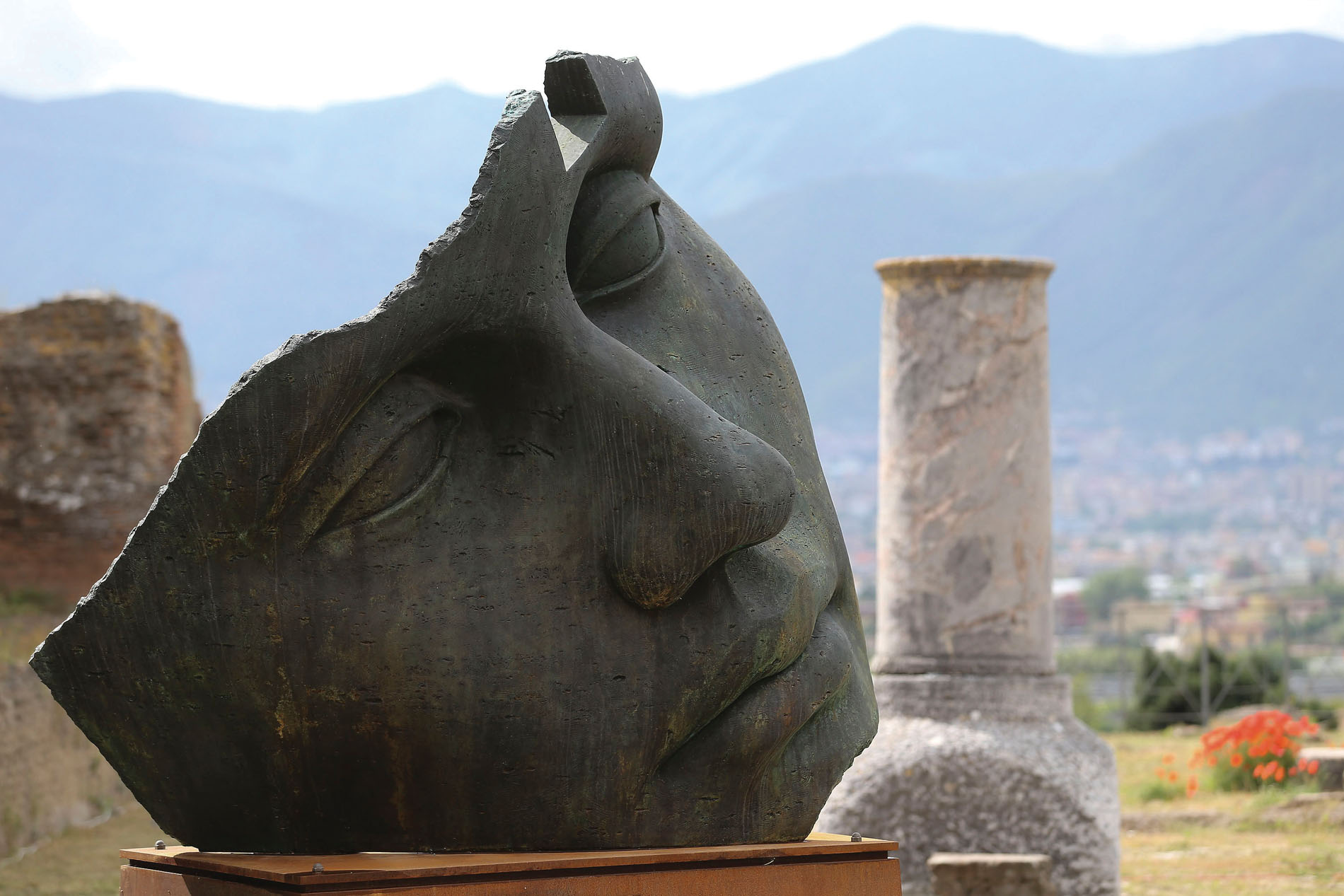 Sergio Mattarella Inaugura Mostra Mitoraj A Pompei