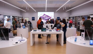 L'inaugurazione del Med Store al centro commerciale Esp 