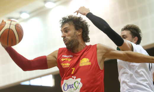 RAVENNA 26/08/17. AMICHEVOLE DI BASKET. ORA SI’ RAVENNA RAGGI SOLARIS FAENZA.