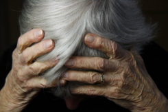 Alzheimer, Anziano