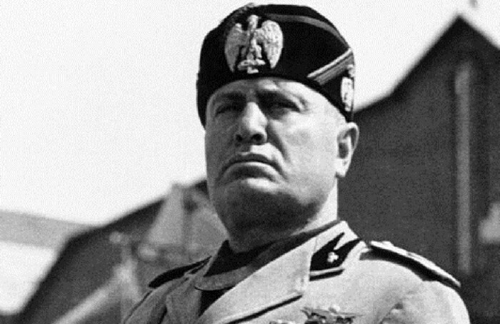 1434208945 Benito Mussolini