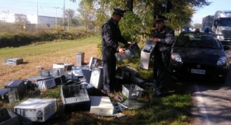 Rifiuti abbandonati sulla Baiona