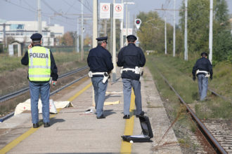 RAVENNA 11/10/17. CINQUATASEIENNE TRAVOLRO DAL TRENO ALLA STAZIONE DI MEZZANO