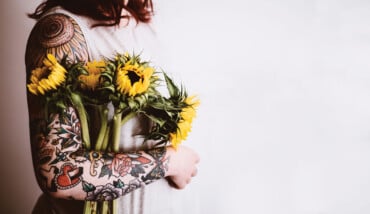 Annie Spratt, Tattoo & sunflower