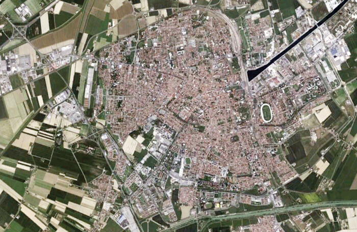 l’attuale area urbana di Ravenna vista dal satellite