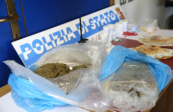 RAVENNA 28/11/2017. POLIZIA, QUESTURA DI RAVENNA. CONFERENZA PER ARRESTI TRAFFICO DI DROGA