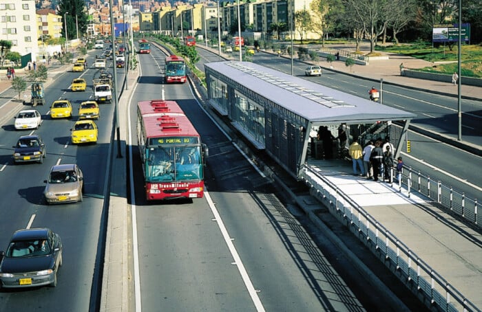 il TransMilenio e le corsie preferenziali