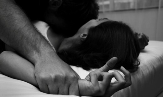 Violenza Sessuale Lapresse