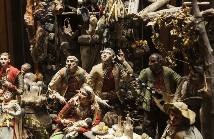 19 12 2015 Private Vetrine Presepe Natale 2015