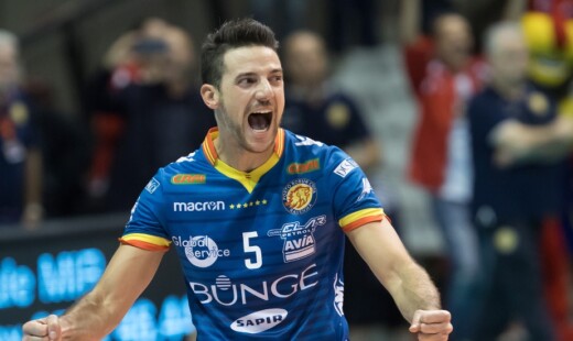 VOLLEY PALLAVOLO. Bunge Ravenna BCC Castellana Grotte 3 0.