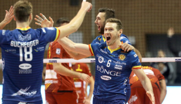VOLLEY PALLAVOLO. BUNGE RAVENNA TONNO CALLIPO VIBO VALENTIA