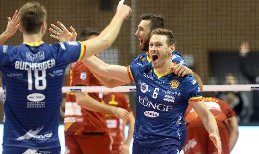 VOLLEY PALLAVOLO. BUNGE RAVENNA TONNO CALLIPO VIBO VALENTIA