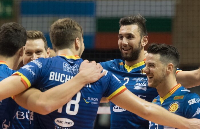 VOLLEY PALLAVOLO. Bunge Ravenna Tonno Callipo Calabria Vibo Valentia 3 1.