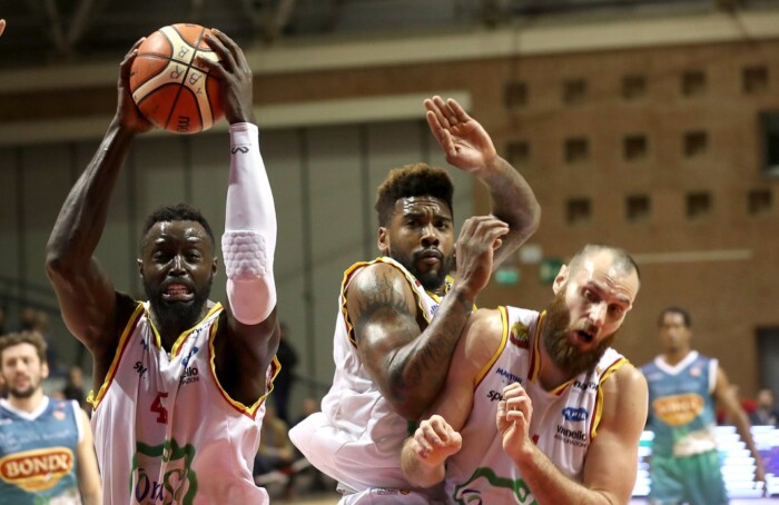45 Jerai Grant 24 Rayvonte Rice 14 Stefano Masciadri