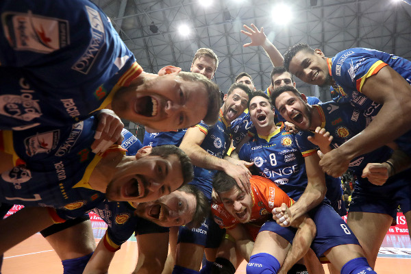 VOLLEY PALLAVOLO. BUNGE RAVENNA GI GROUP MONZA.
