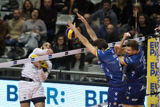 VOLLEY PALLAVOLO. BUNGE RAVENNA AZIMUT MODENA1