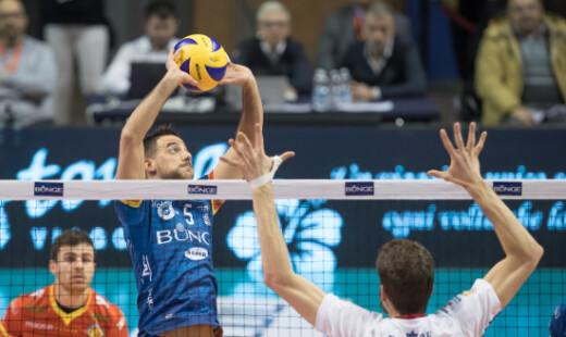 VOLLEY PALLAVOLO. Bunge Ravenna Revivre Milano 0 3.