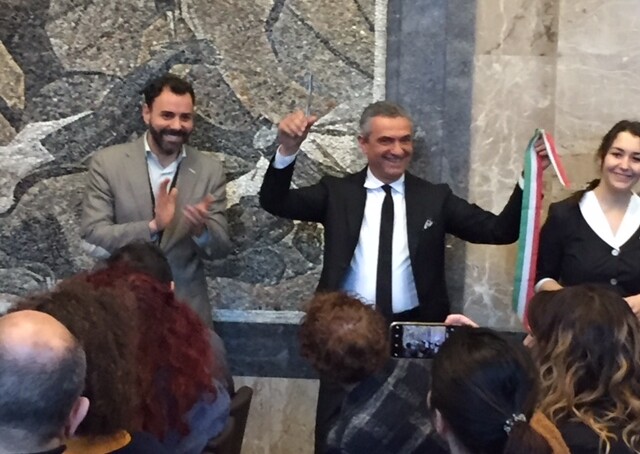 Bucci inaugura il salone del mosaico