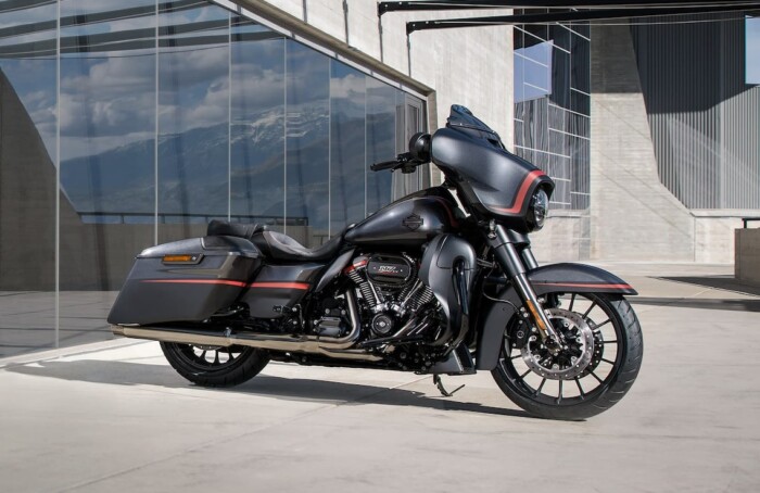 Cvo Street Glide Gallery 1 HDI