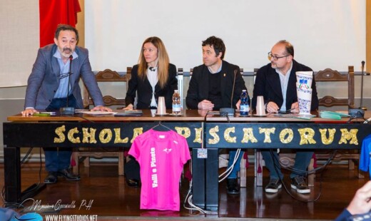 Tavolo Valli E Pinete