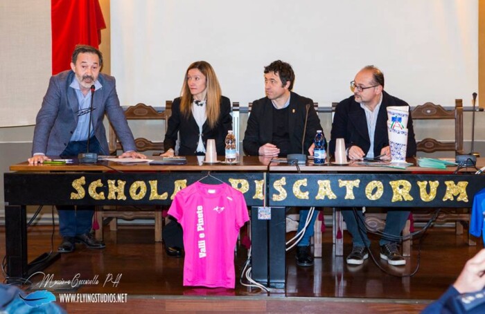 Tavolo Valli E Pinete