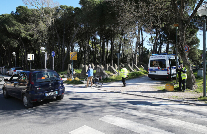 Bimbo Investito Punta Marina