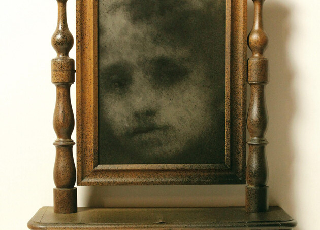 Eron YOU Spray Paint On Oldsiryan Mirror 2016