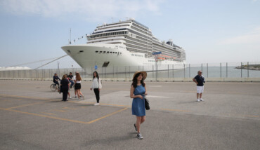 RAVENNA 29/04/18. Terminal Passeggeri, Nave MSC Poesia.