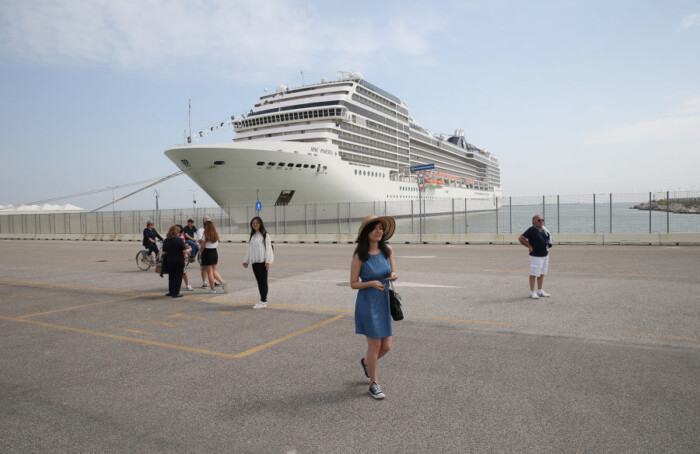 RAVENNA 29/04/18. Terminal Passeggeri, Nave MSC Poesia.