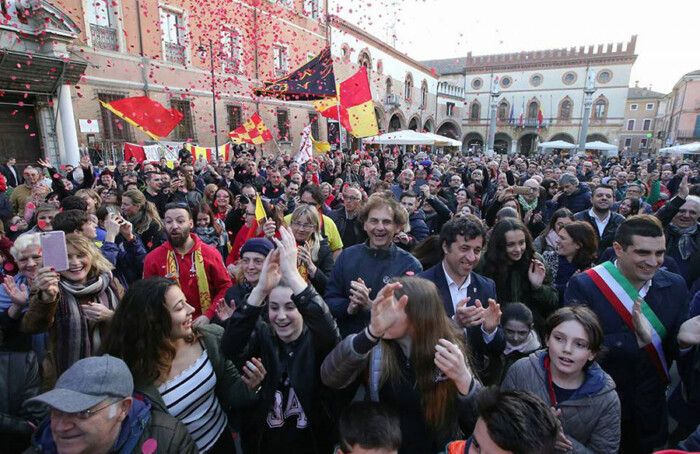 La festa in piazza