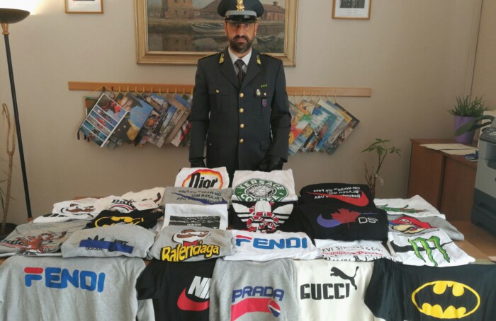 sequestro capi contraffatti