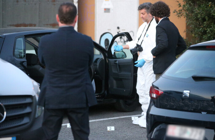 RAVENNA 12/03/2017.RAGAZZO DI 19 ANNI TROVATO MORTO IN UNA AUTO PARCHEGGIATA IN VIA SAN GIORGIO A LUGO.