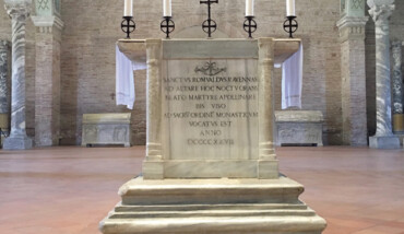 Sant'Apollinare In Classe Altare