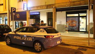 RAVENNA 24/06/2018. RAPINA Alla Sala Gioco Enjoy Bet Di Via Panfilia