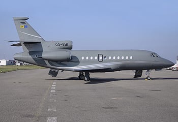 Falcon 900